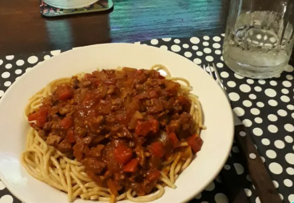 eatmEEE.com ricetta-spaghetti-a-tutto-pasto-con-carne-macinata_64ccc602e749e Ricetta Spaghetti a tutto pasto con carne macinata Eat  pasto 